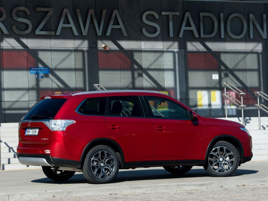  Mitsubishi Outlander 2014 года  (фото 114 из 136)